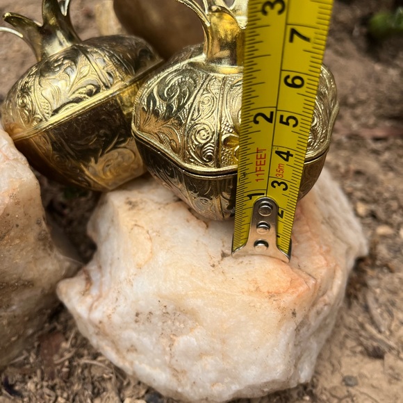 Metal 2 Turkish Pomegranates Decorative Home Mediterranean. Not the small vase. - Picture 5 of 8